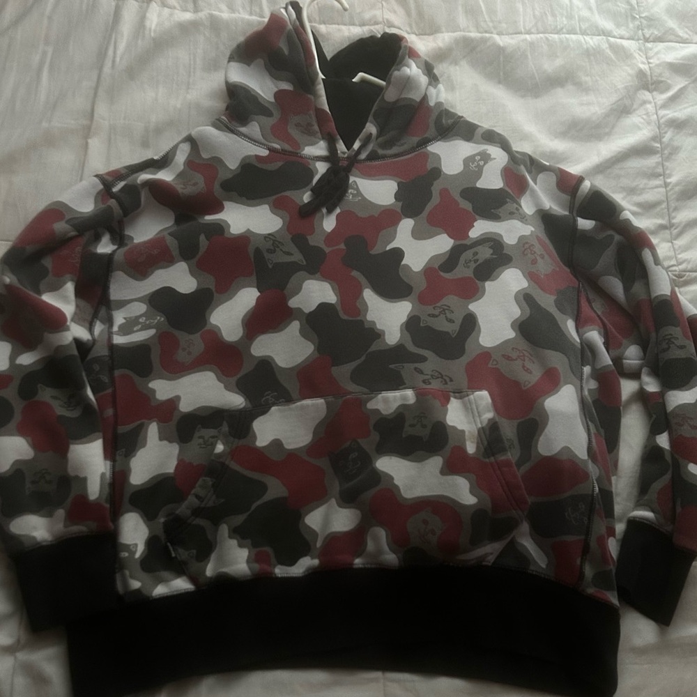 2018 rip n dip Red and Gray Camouflage Pullover Sweatshirt with sweats